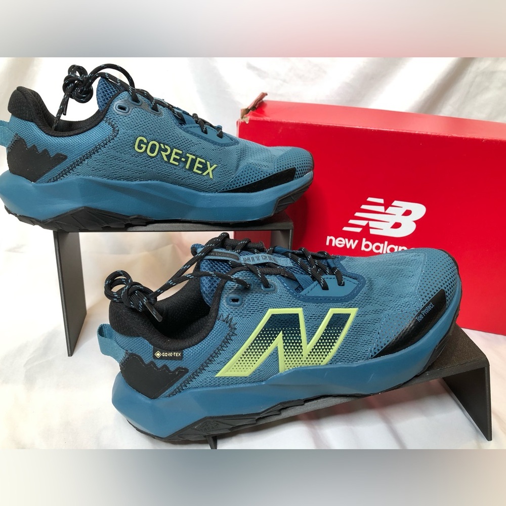 New Balance Women’s DynaSoft Nitrel v6 Gore Tex - Size 9 Wide